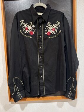 Roper Black Western Button-Down Shirt with Red & White Floral Embroidery